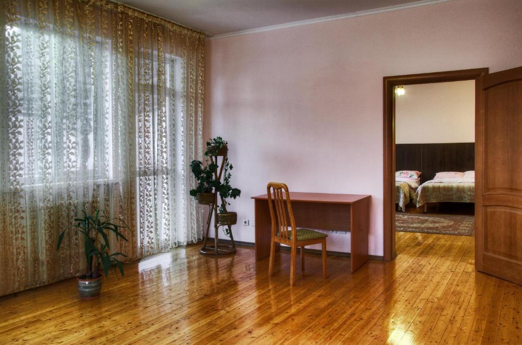 Guest House on Sadovaya Almatý Habitación foto